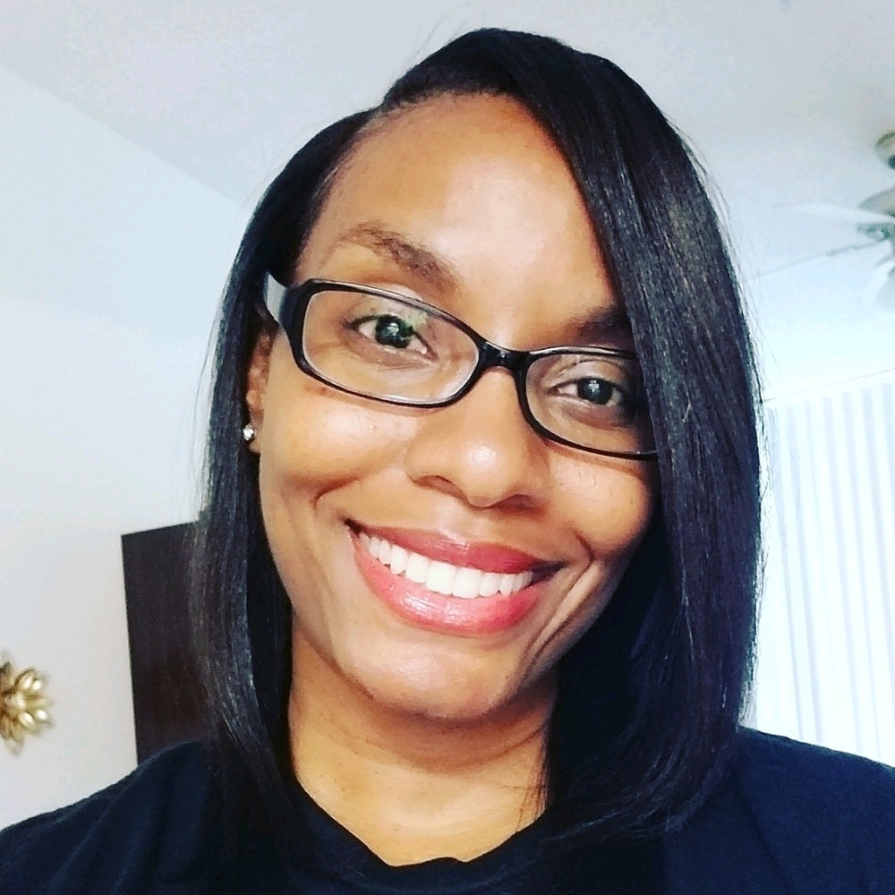 Meet your Posher, Deneka